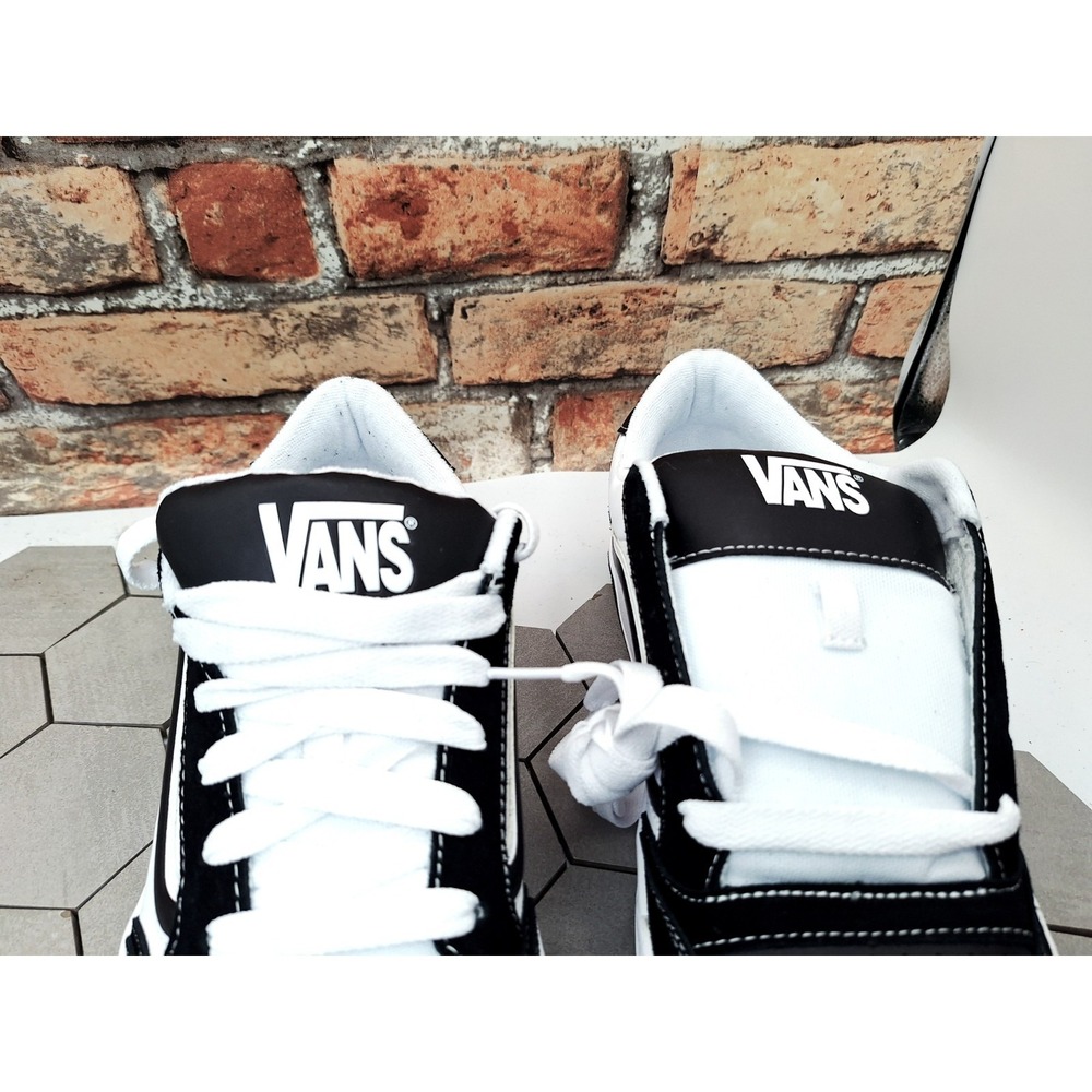 VANS Hylane Black White Men Sz 10.5 Chunky Skate Sneaker Old Skool Knu - Picture 4 of 12